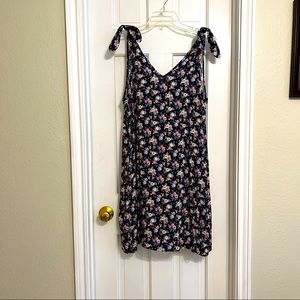 Copper Key Navy Floral V-Neck Sleeveless Dress Size L
